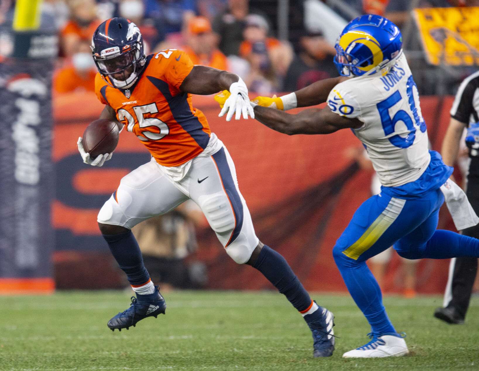 08_28_21 broncos rams02716.jpg